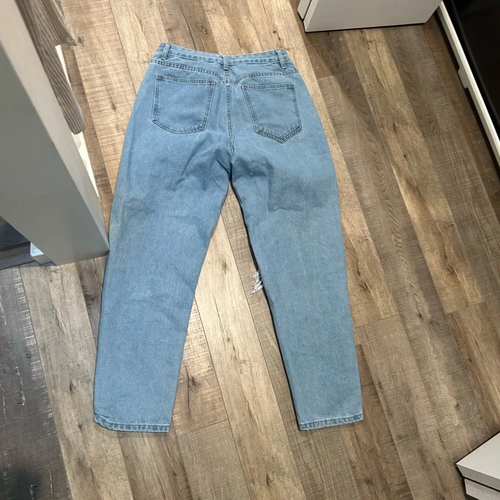 Jeans - Picture 8 of 12